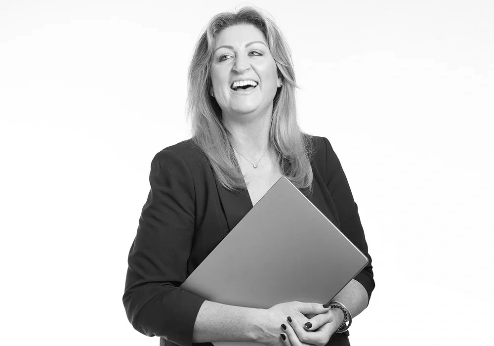 Online-Student-Carly-Search-bw